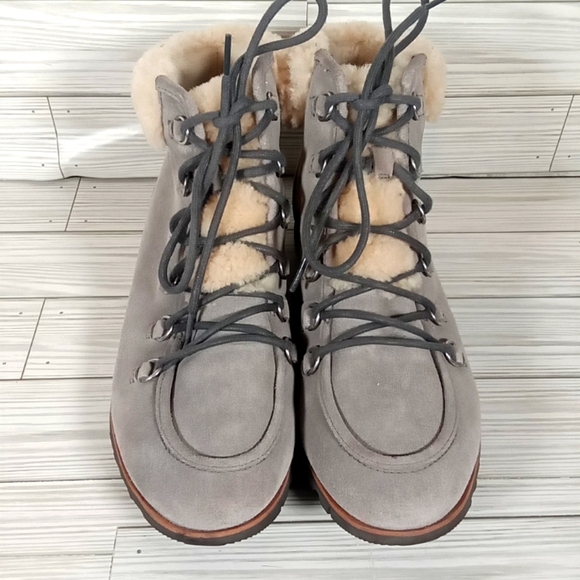 Sorel women's Harlow lace sherpa ankle winter boots size 11 - Picture 3 of 7